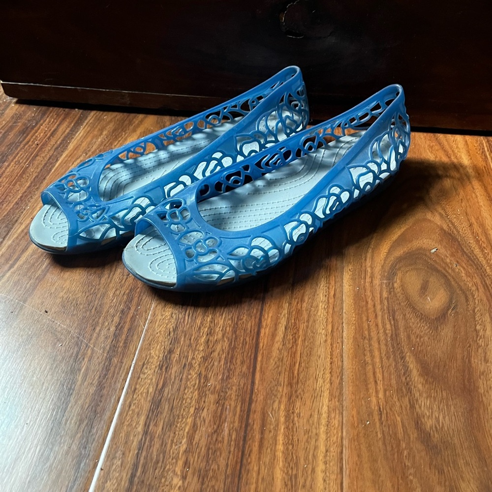Blue crocs open toe flats sandals sz 9